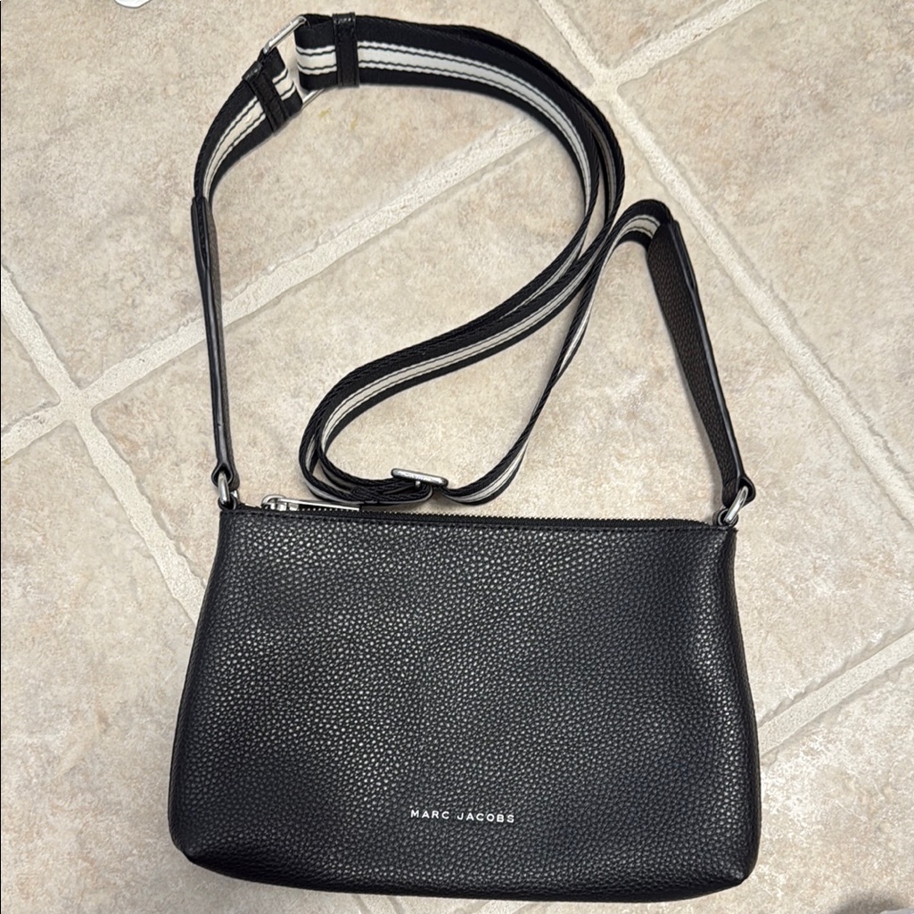 Marc Jacobs Black Crescent Crossbody Bag Nwot